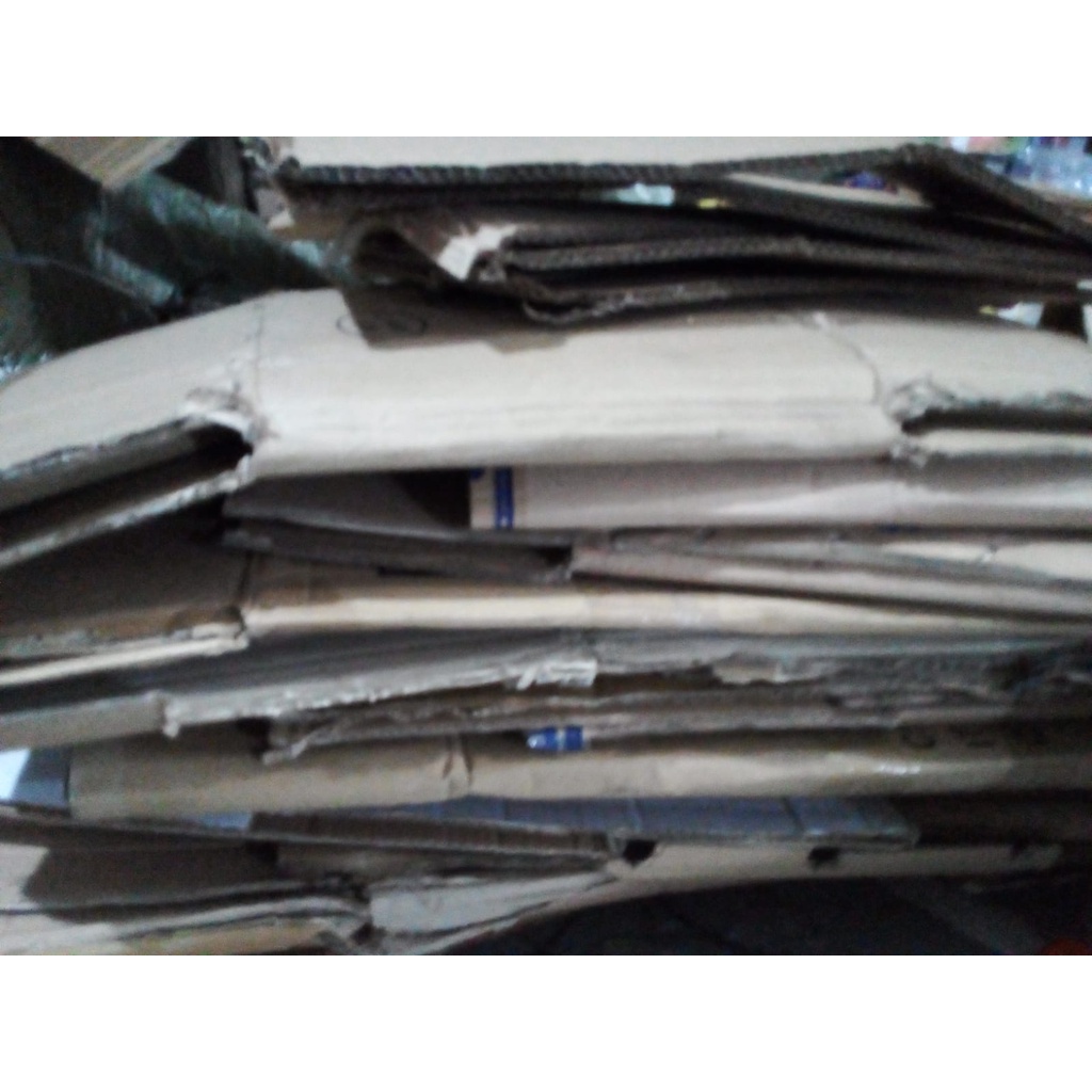 

TAMBAHAN PACKING LEMBARAN KARDUS UNTUK KEAMANAN PAKET YANG DI BELI