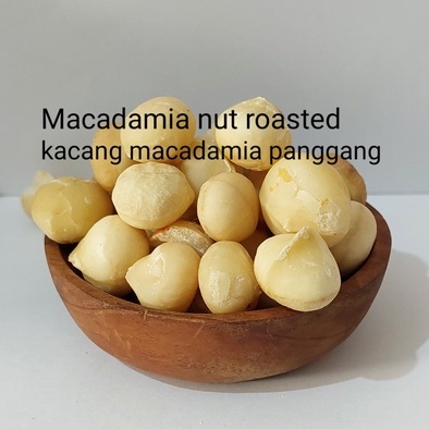 

Macadamia nut roasted / kacang macadamia panggang