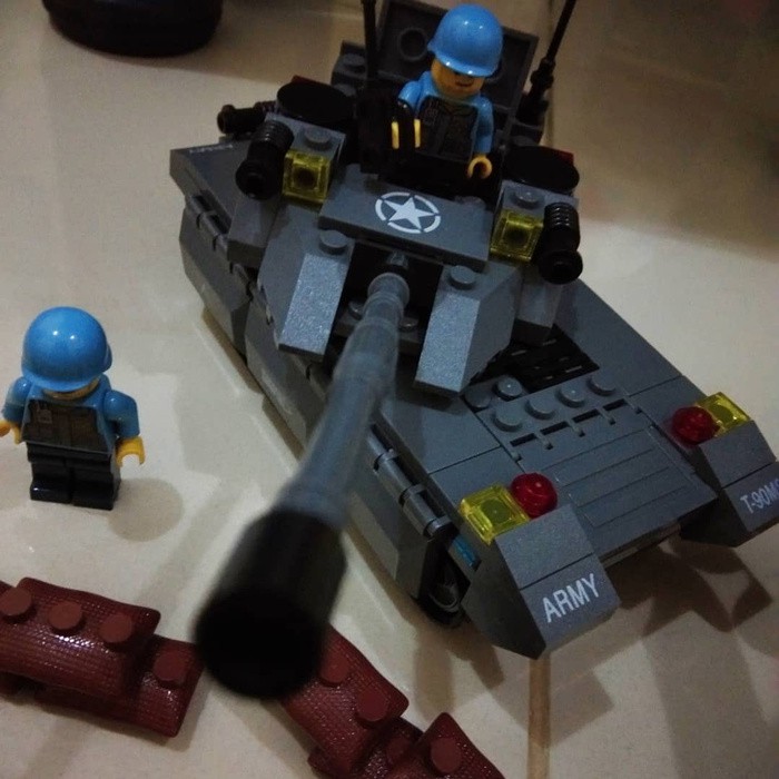 Jual Emco Brix - Tank Defender (8821) Diskon