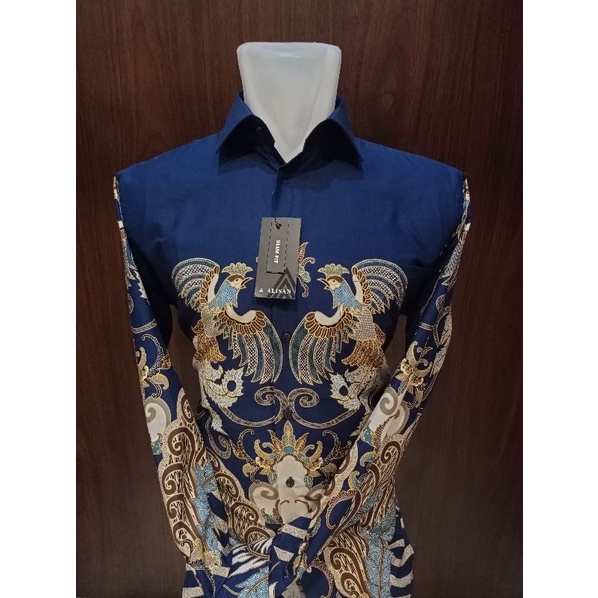 Alisan Batik Lengan Panjang Slimfit