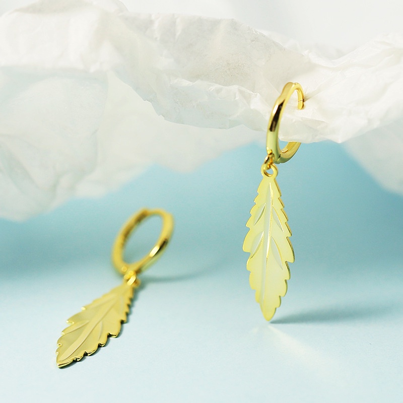 Anting Bentuk Daun Bahan S925 Silver Untuk Wanita