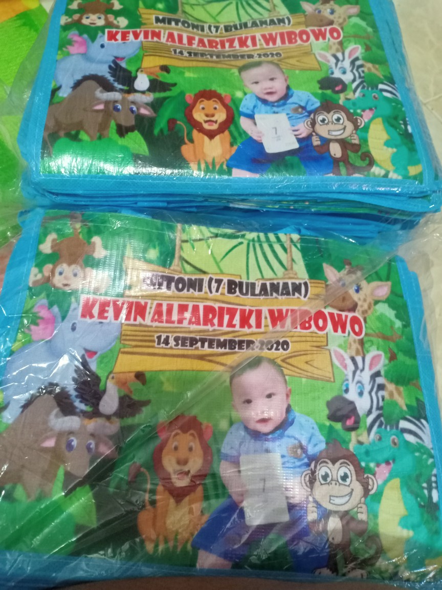 Tas Ultah Custom Bento  Uk 25  X 18 X 20 - Kualitas Bahan Tebal Dan Bagus