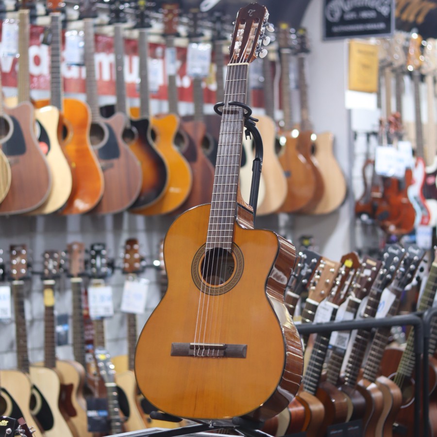 Takamine GC3CE Natural - Gitar Akustik Elektrik Nylon GC3C-E / GC 3 CE