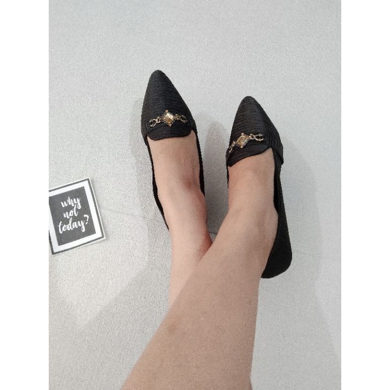 LOUISDEAR sepatu flat shoes bahan satin B5