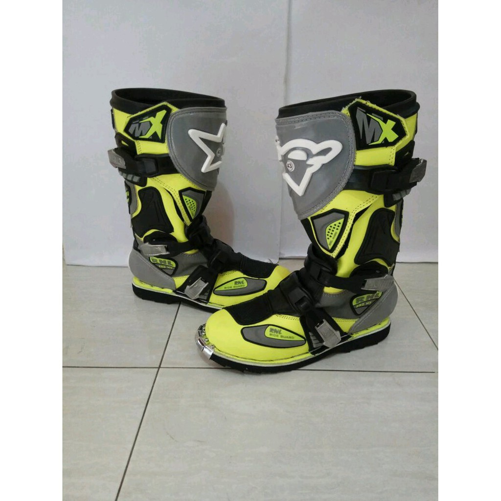 sepatu cross RNL Berkualitas