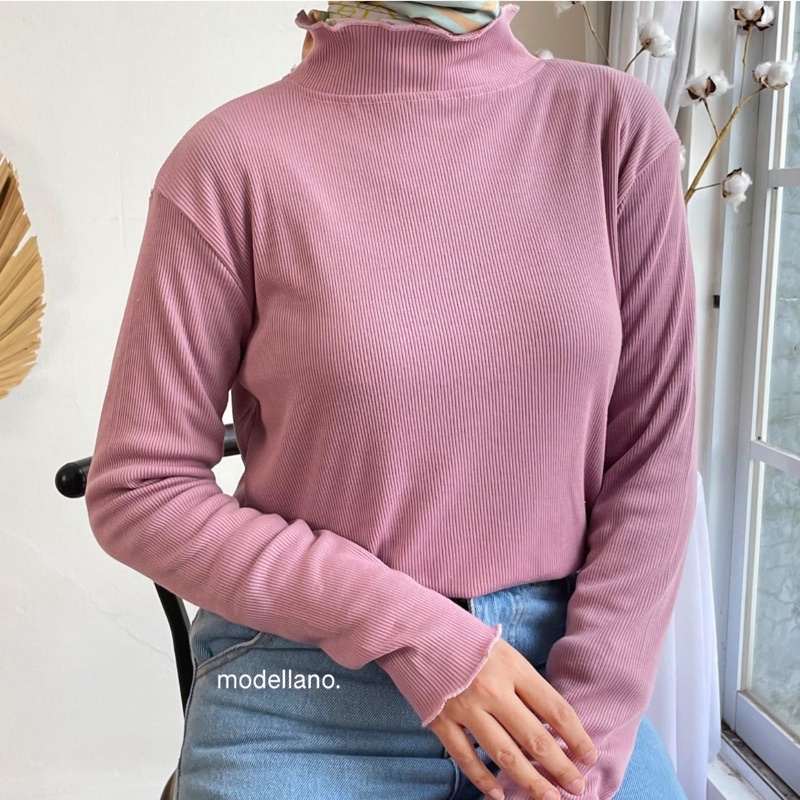 NECI TOP KAOS CURLY RIB RAJUT KERAH INNER TOP TURTLE NECK ADEM POLOS ATASAN HIJAB OOTD MURAH GROSIR TANGAN PANJANG