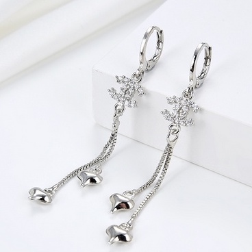 Anting Dewasa Model Jurai