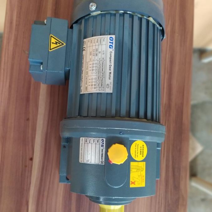 Paket Motor Induksi Ac 3 Phase 1 Hp+Gearbox+Inverter Input 1 / 3 Phase