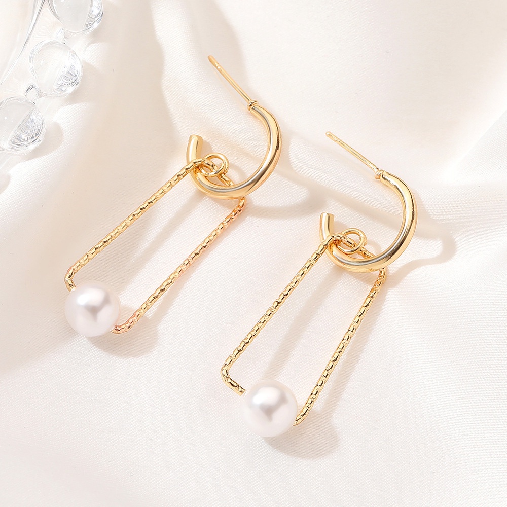 Fashion ladies style pearl geometric earrings niche light luxury hollow rectangular earrings retro art earrings