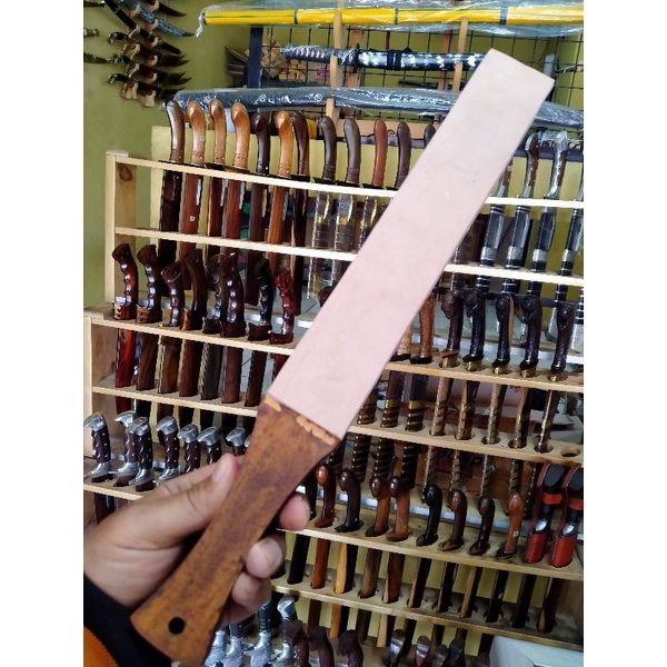 Asahan stroping kulit golok pisau dua sisi