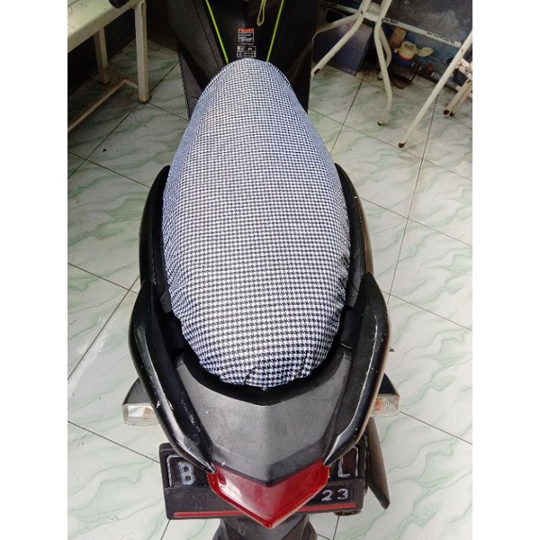 jok motor cover bahan sintetis anti air water proof murah