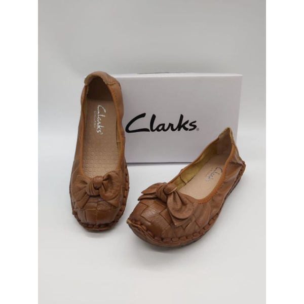 Clarks new pita / Sepatu wanita clarks pita