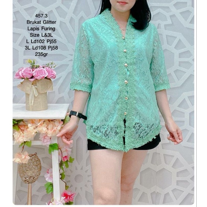 T1 457.3 kebaya brukat hijau ket di pic