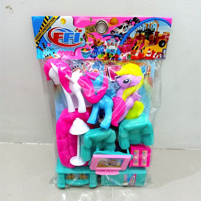 FI 557 ICE CREAM PLUS BEAUTY / MAINAN ES KRIM SET SOFA PLUS TIGA KUDA