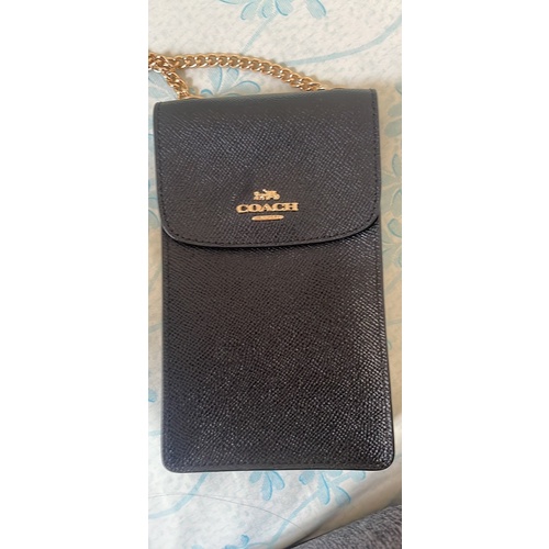 Coach Phone Bag Black #phonebag #coach #coachindonesia #coachpreloved