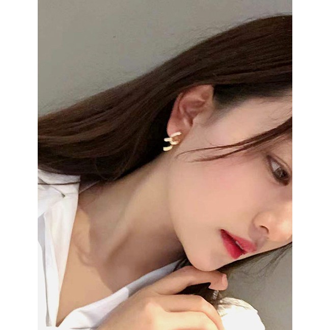 LRC Anting Tusuk Fashion Golden Geometric Diamond Open Ring D67334