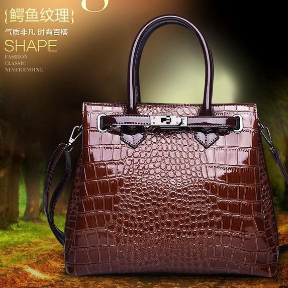 Tas Sling Wanita / Tas Kulit Wanita /Tas Terpopuler /Tas Kulit Buaya Alealesale