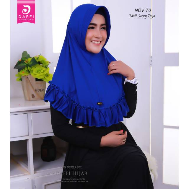 Nov 70 biru elektrik,daily hijab,serut jilbab,jilbab simpel,jilbab instan