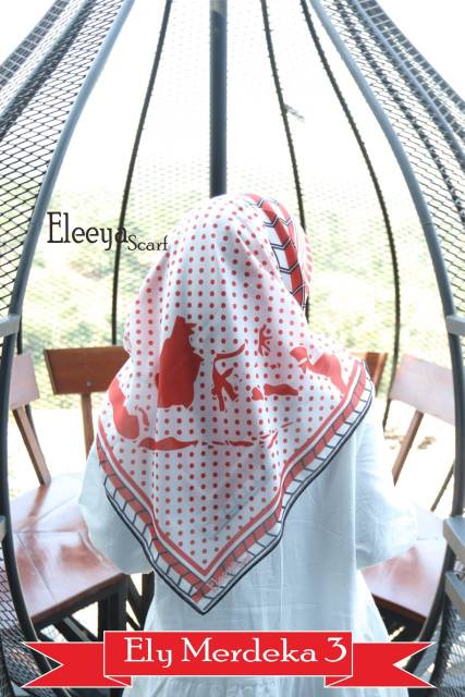 HIJAB SEGIEMPAT MERAH PUTIH II Eleeya Scarf