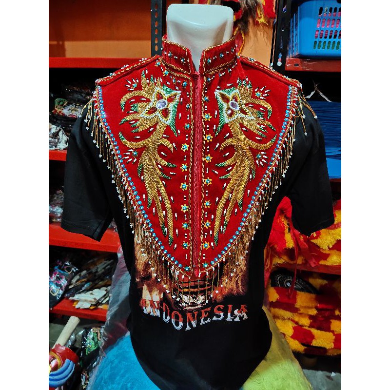 sempyok / kace merah / kace / baju barongan / jatilan / ganongan / pecut / pecut bopo / kepang / sh