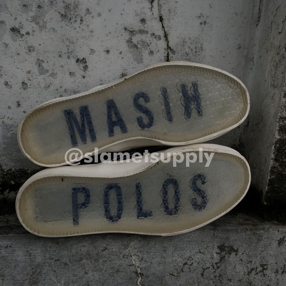 NOBRANDS FOOTWEAR SELOP AKU MASIH POLOS BW AMP OPEN BO BLACK WHITE NO BRANDS NOBRAND SLIPON POLOS "C