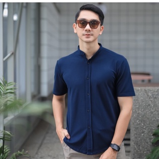 Kemeja Pendek Polos Slimfit Kasual Besic Hitam