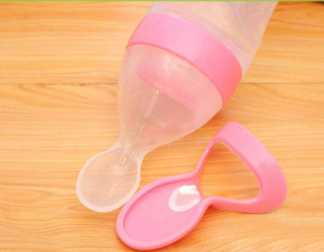 UNNISO - Silicone Squeeze Feeder / Botol Sendok Bayi