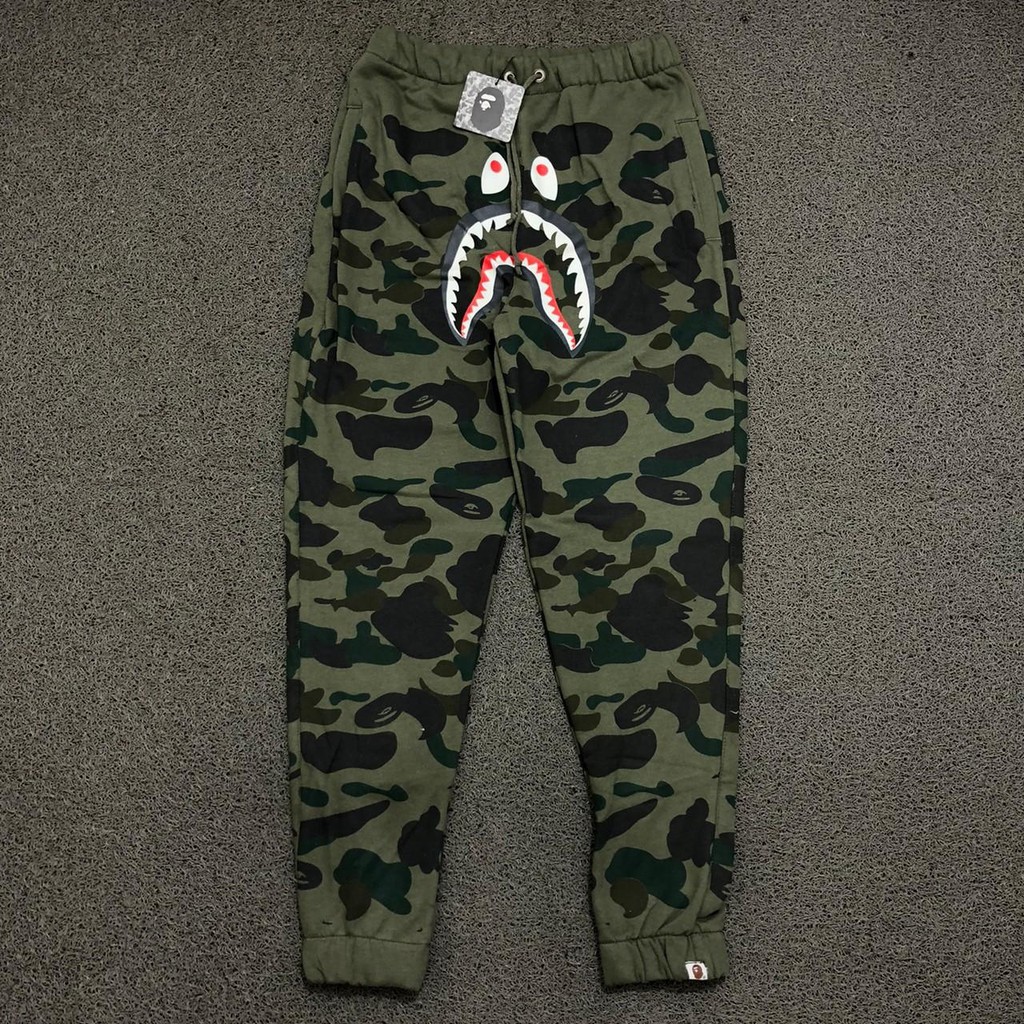 CELANA PANJANG JOGGER PANTS A BATHING APE CAMO