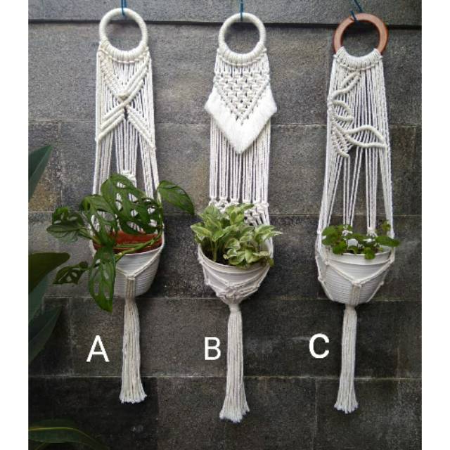 Macrame / Macrame plant hanger / gantungan pot / pot gantung / tali pot / hiasan dinding / dekorasi