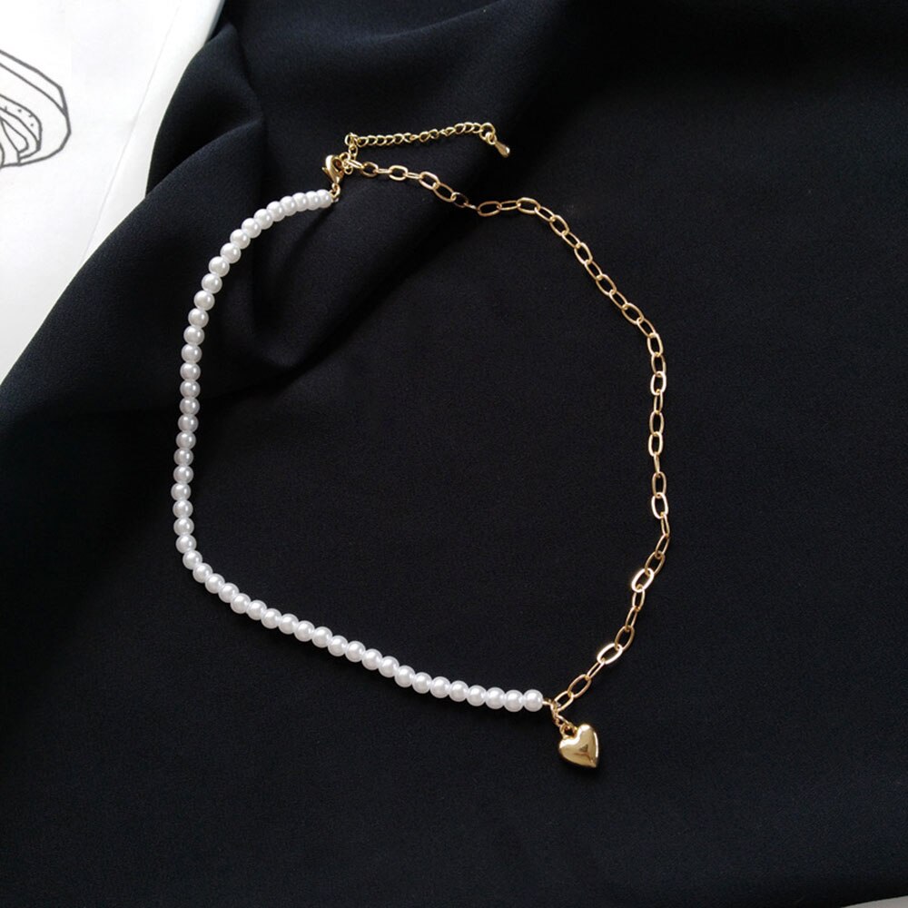 Kalung Choker Rantai Mutiara Bentuk Hati Asimetris Warna Emas Untuk Wanita