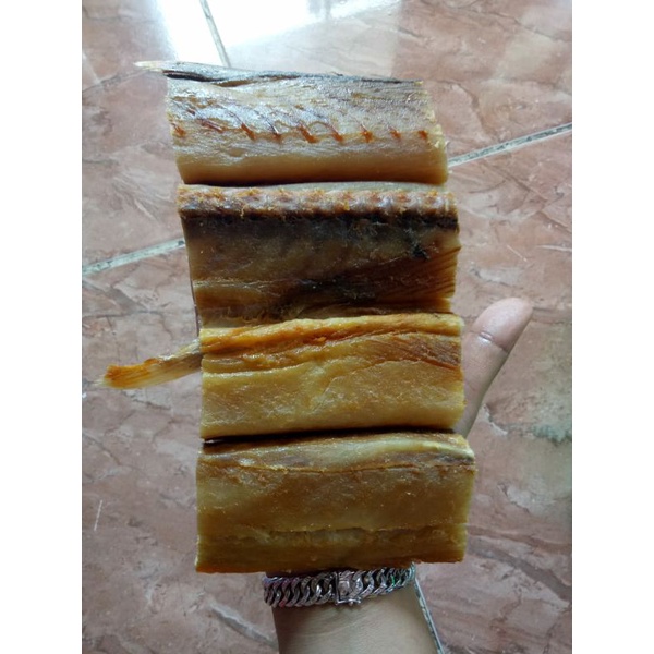 

Iwak Telang Kering Asin Termurah / Iwak Telang Asin Kering / Ikan Telang Asin Kering 1/4 kg