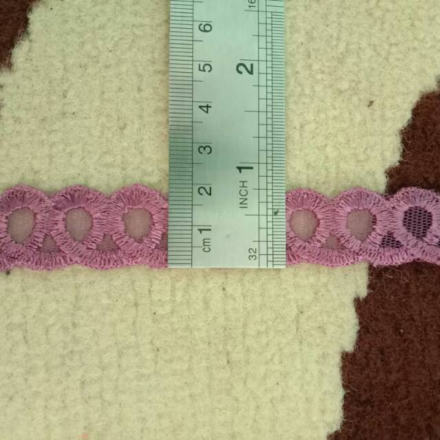 RJ108 Renda Rajut Ungu Lebar 2cm (permeter)