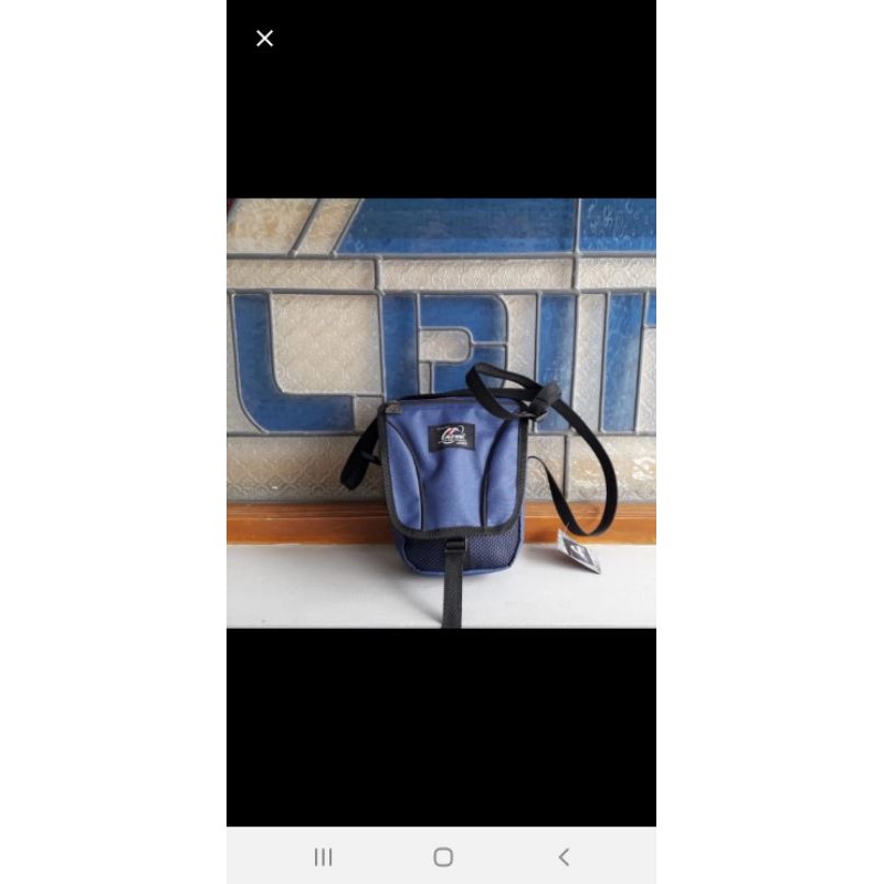 Tas selempang Alpina T-105