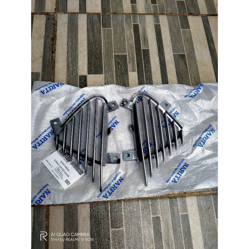 sirip sayap supra x 125 lama silver