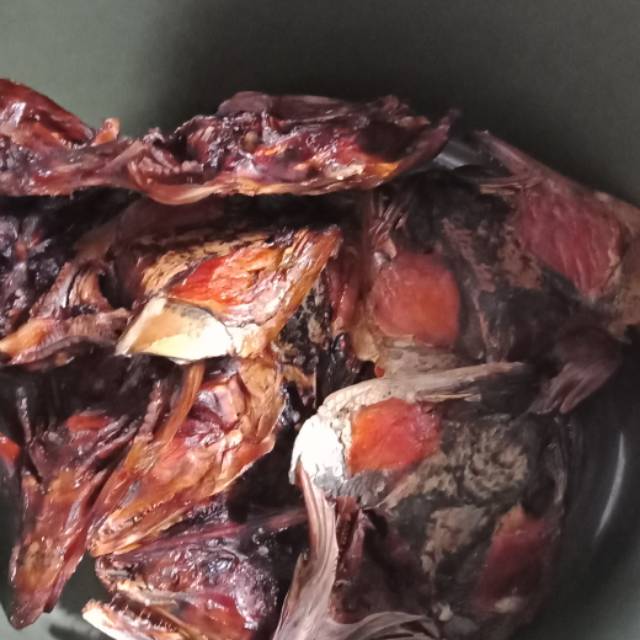 

Salai pala toman/ikan asap kepala toman