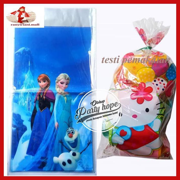 

E343Te6- Plastik Snack Frozen / Souvenir Ultah / Plastik Bingkisan Kado Snek Yuiu9O-