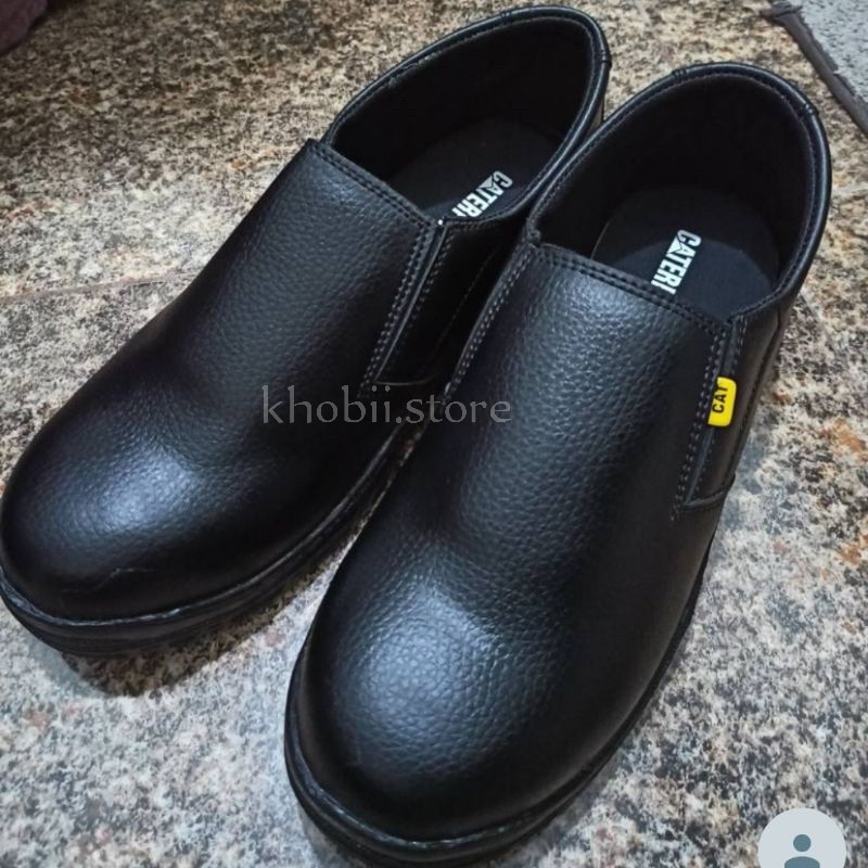 Sepatu safety slip on pria - sepatu safety ujung besi