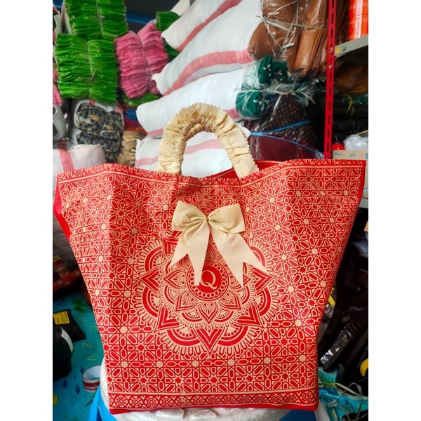 HARGA LUSIN ISI 12 BIJI- TAS HAJATAN RENDA BATIK TENGAH 22x22x30 WARNA NO REQUEST