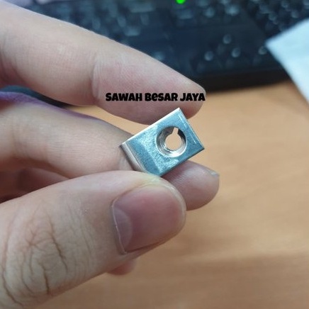 Clip Klip Dudukan Baut Cover Engine - Deck Dek Mesin - Inner Liner Fender Mobil Honda Brio Mobilio