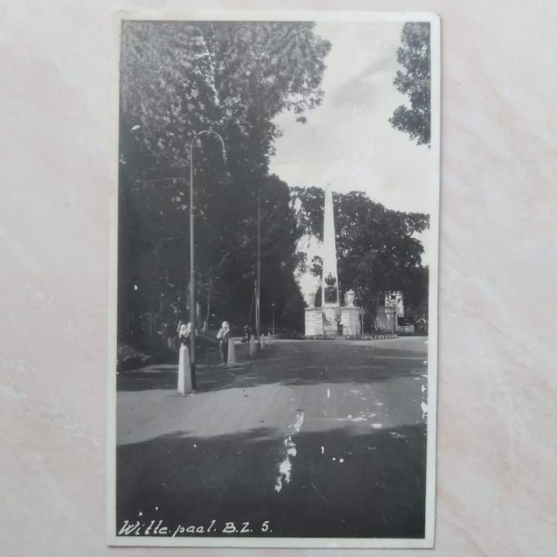 

Kartu Pos Foto Kuno Tua Nederland Indie 1900-1940an Witte Paal Buitenzorg Bogor