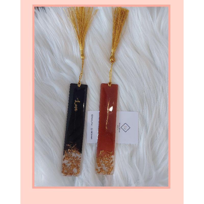 

Bookmark / penanda buku resin custom with Tasel