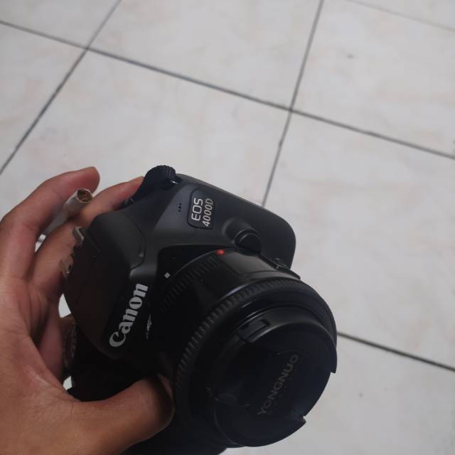 Canon eos 4000d