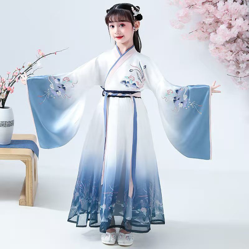 Hanfu girl children's ancient costume super fairy Ru skirt dress autumn and winter 12-year-old girl