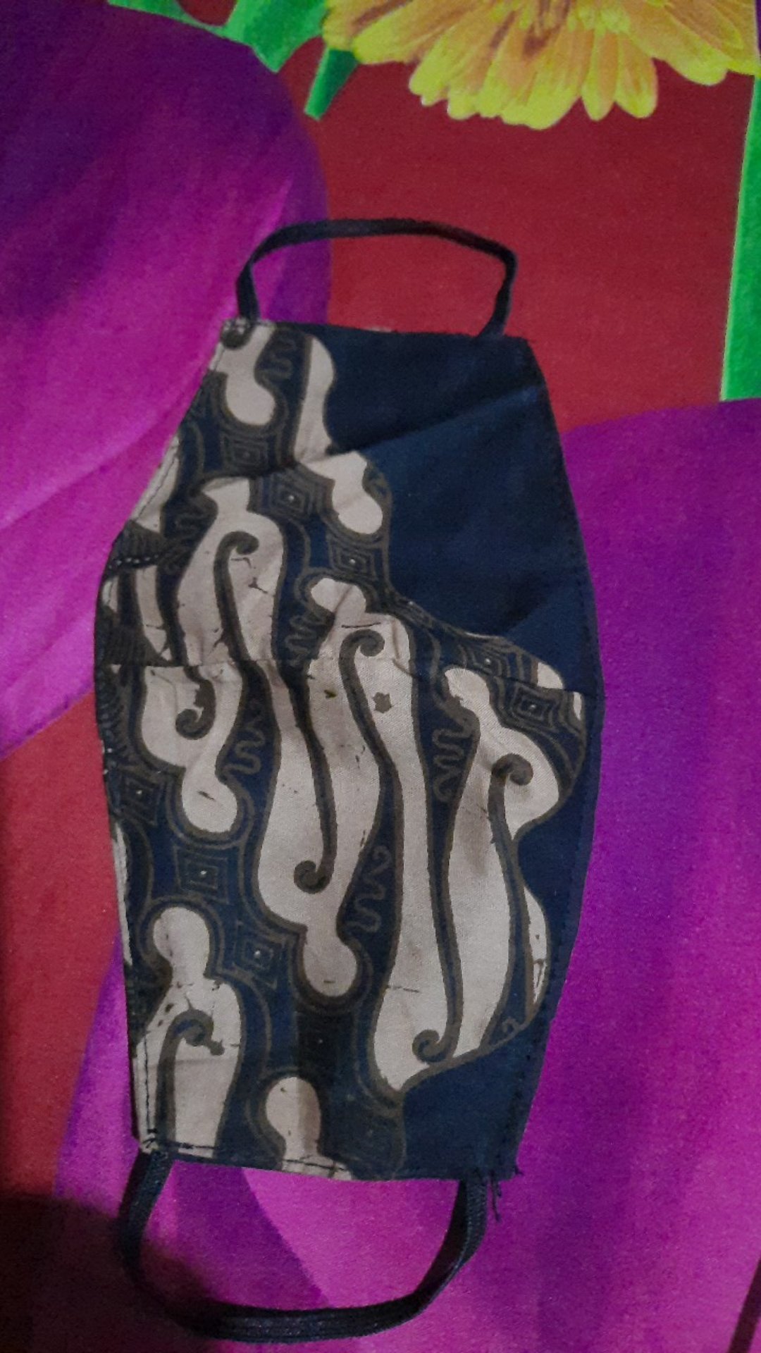 Batik Solo Kemeja Batik Pendek Sinaran Hitam Sm Batiksoloamanah 130.000