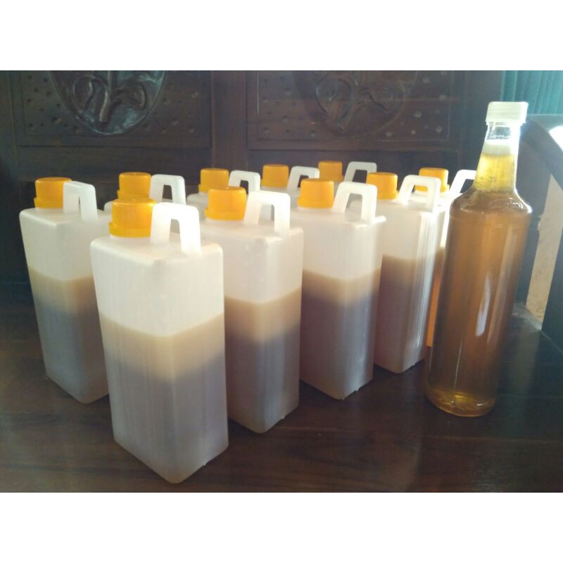 

1Kg Madu Multiflora Semi Kayu Putih Murni 100% Madu Multiflora Murni Asli Madu enak Madu Super Murni