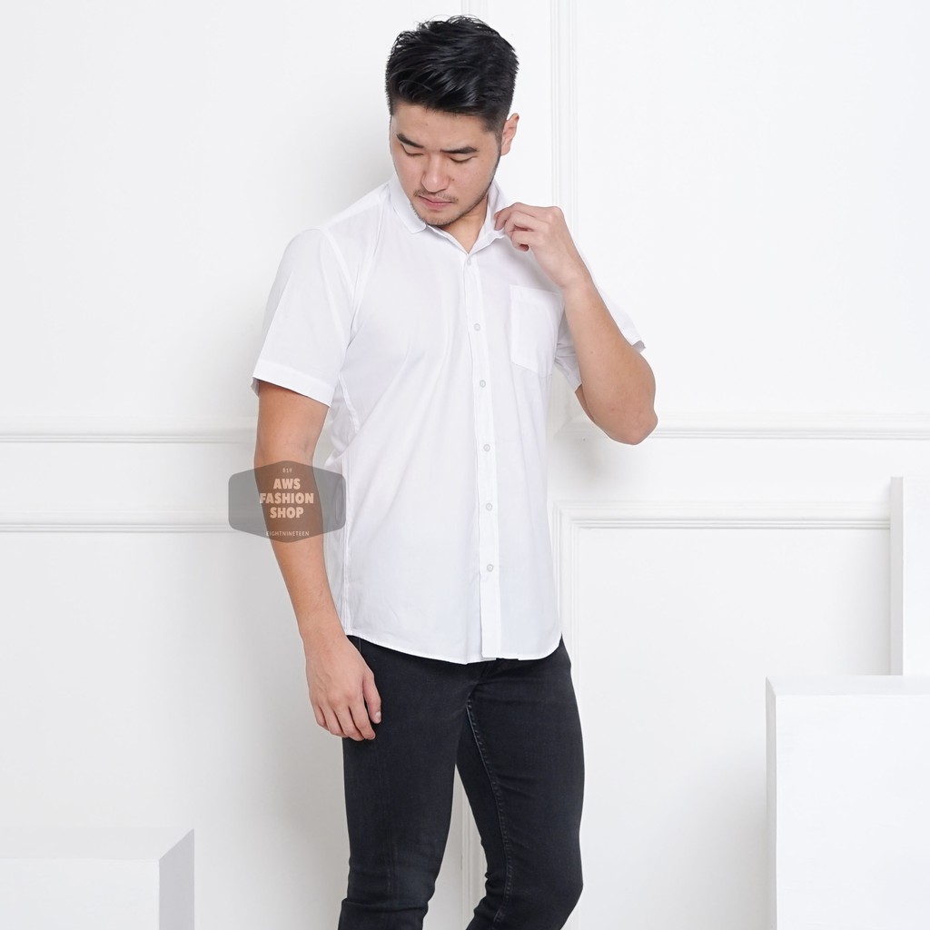 Kemeja Pria Lengan Pendek Putih Polos Full White Pria Cowok Casual Slimfit Kerja 3295