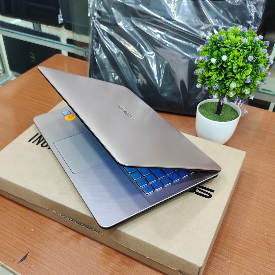 LAPTOP ASUS X441U CORE i3 Gen7 RAM 8GB SSD 128GB GENERASI TERBARU W10