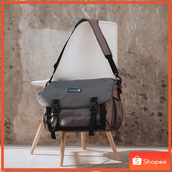 DELTA GREY - Tas Slempang Messenger Multifungsi Sling Bag Pria Wanita - Slingbag