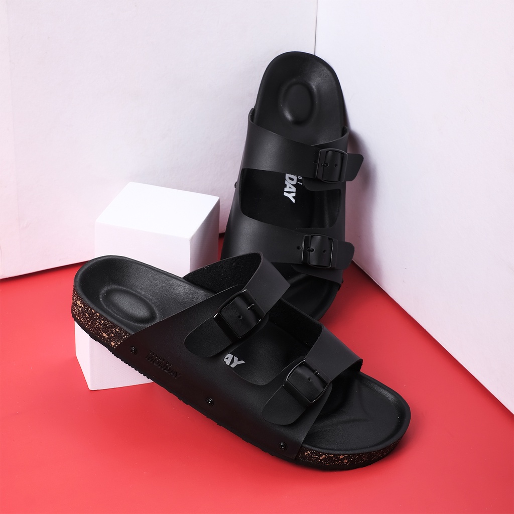Sandal / Sandal Pria / Sandal Yuno Full Black Monday