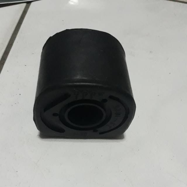 bushing arm belakang rear amenity/ esteem /baleno